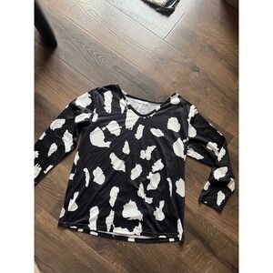 Haute Edition Black White‎ Cow Print Long Sleeve V Neck Top Size L